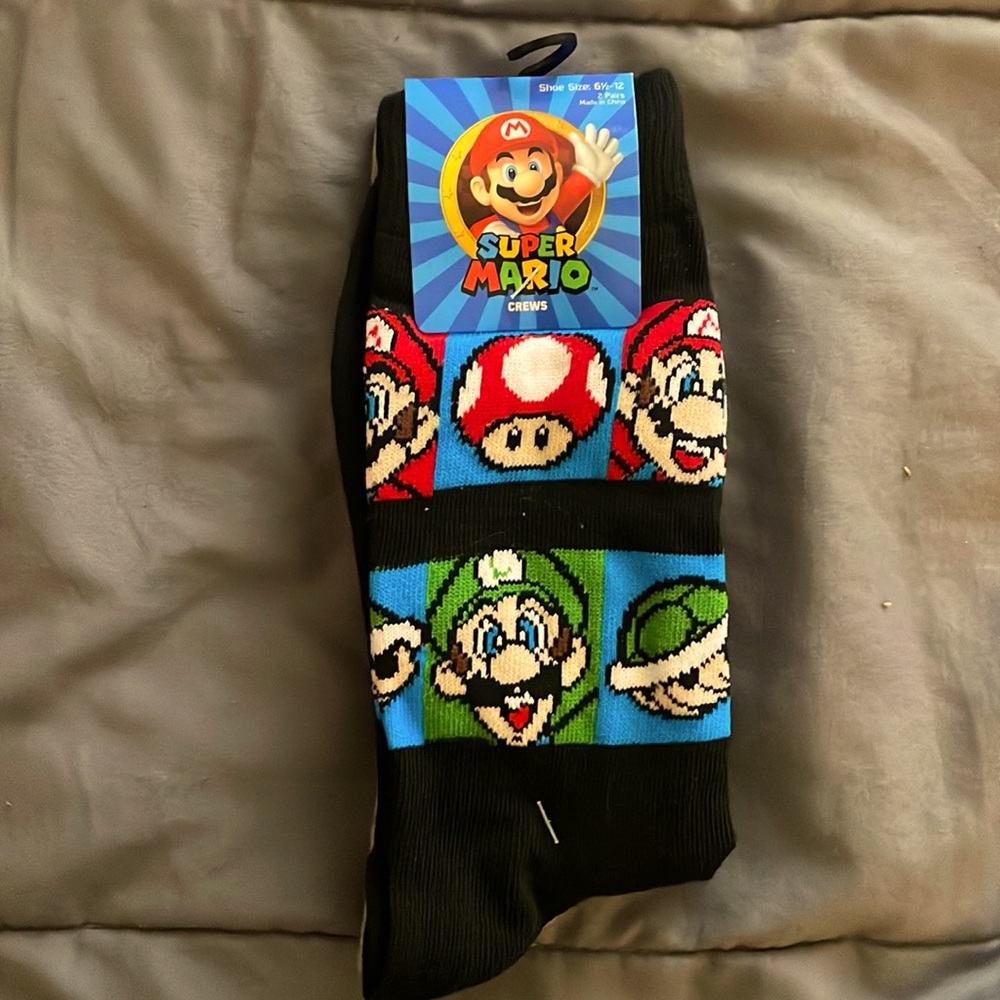 Super Mario Crew Socks